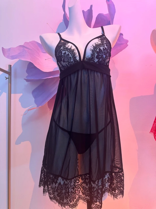 〔隐欲·精灵〕蕾丝吊带睡裙