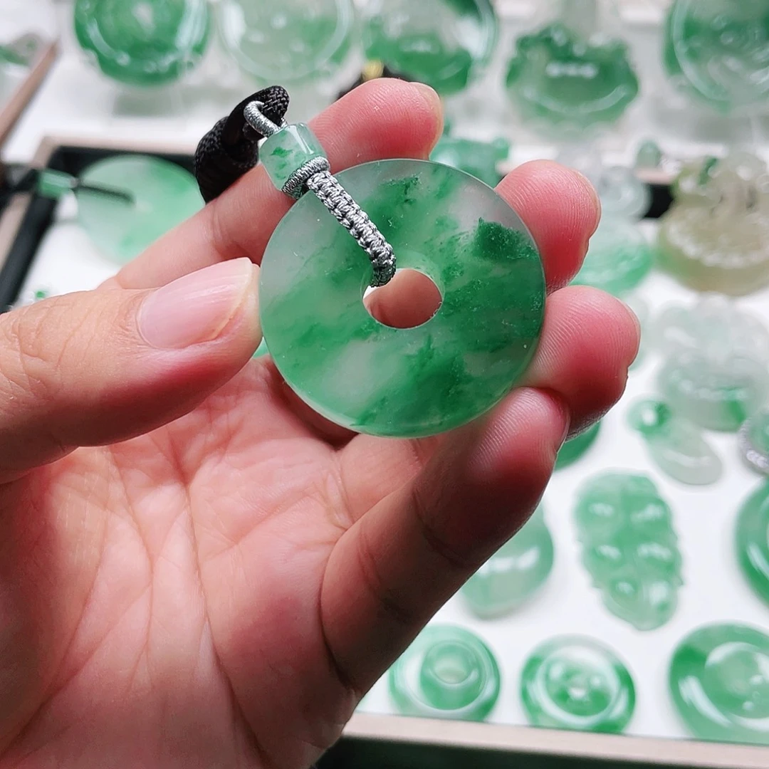 石英质玉（非洲翠）未镶嵌吊坠(不含链)