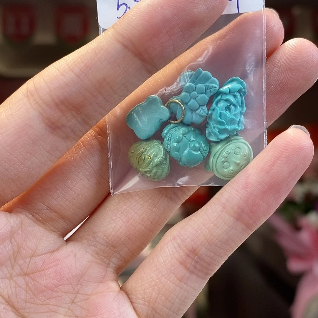 未镶嵌绿松石珠宝奇石