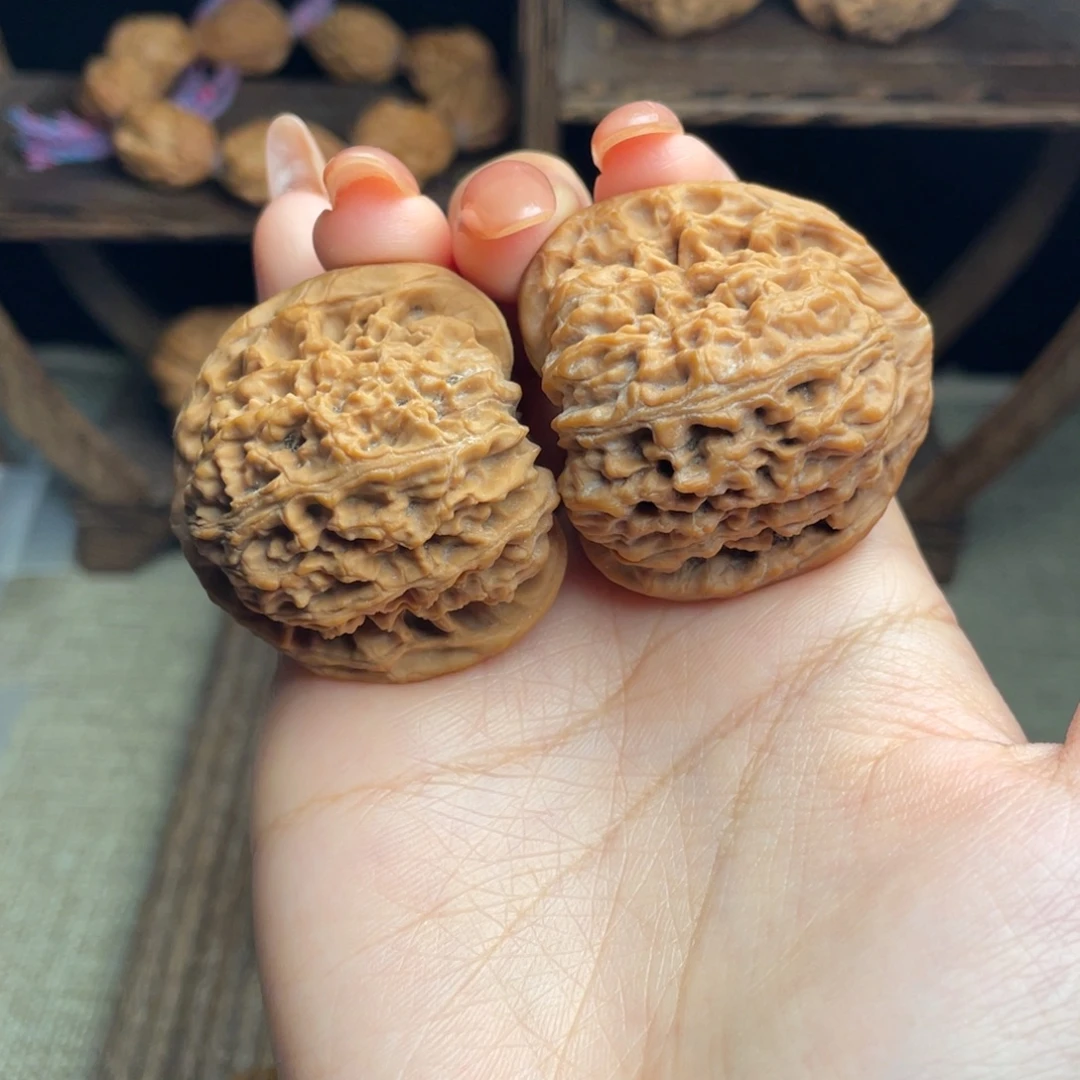 L***Q文玩核桃吊坠南疆40