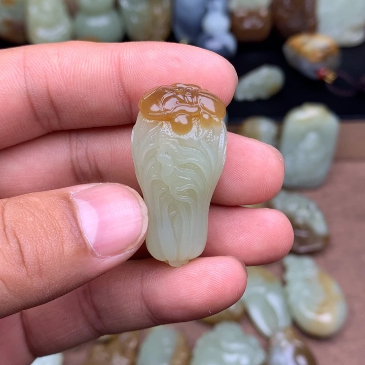 和田玉（糖玉）未镶嵌颈饰