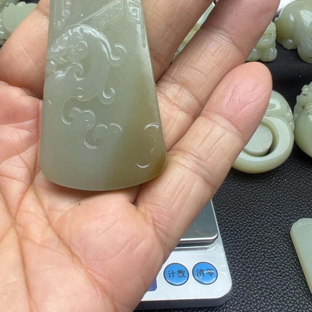 和田玉（糖玉）未镶嵌吊坠(不含链)