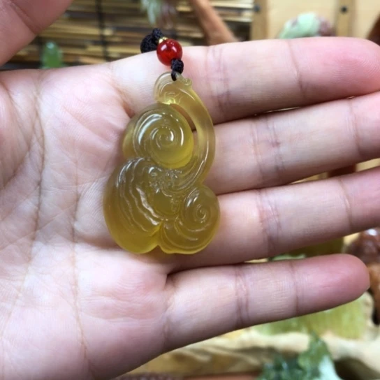 未镶嵌蛇纹石玉颈饰
