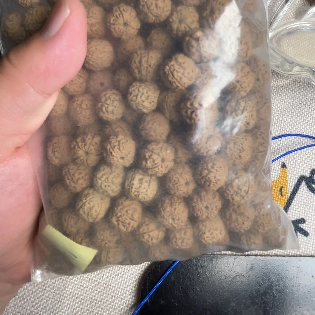 吊坠金刚菩提蜂王11.4-11.6尺寸299颗