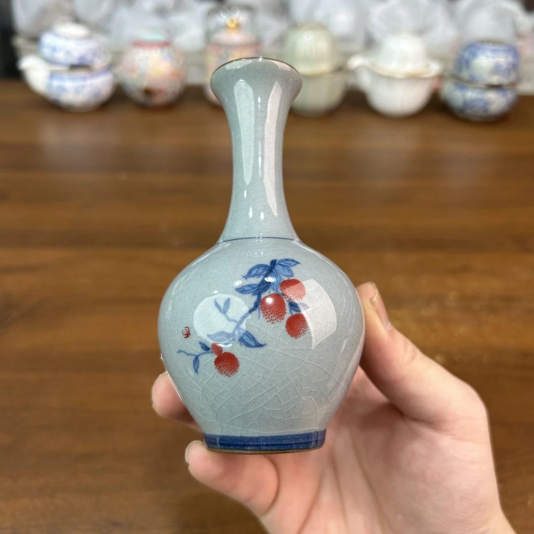 c747 -荔枝花瓶茶桌摆件