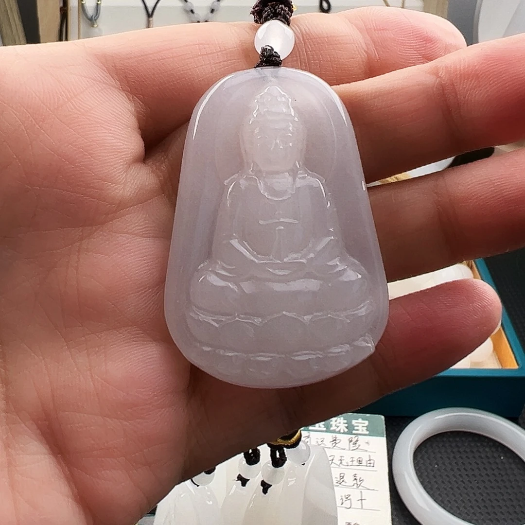 一***泽石英质玉（金丝玉）未镶嵌颈饰