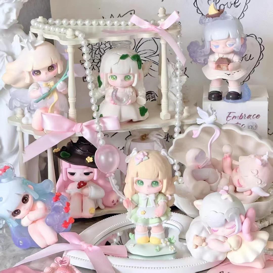 Liita荔挞二代拥抱奇遇盲盒可爱桌面摆件