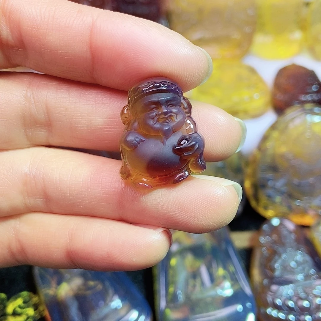 琥珀颈饰未镶嵌财神