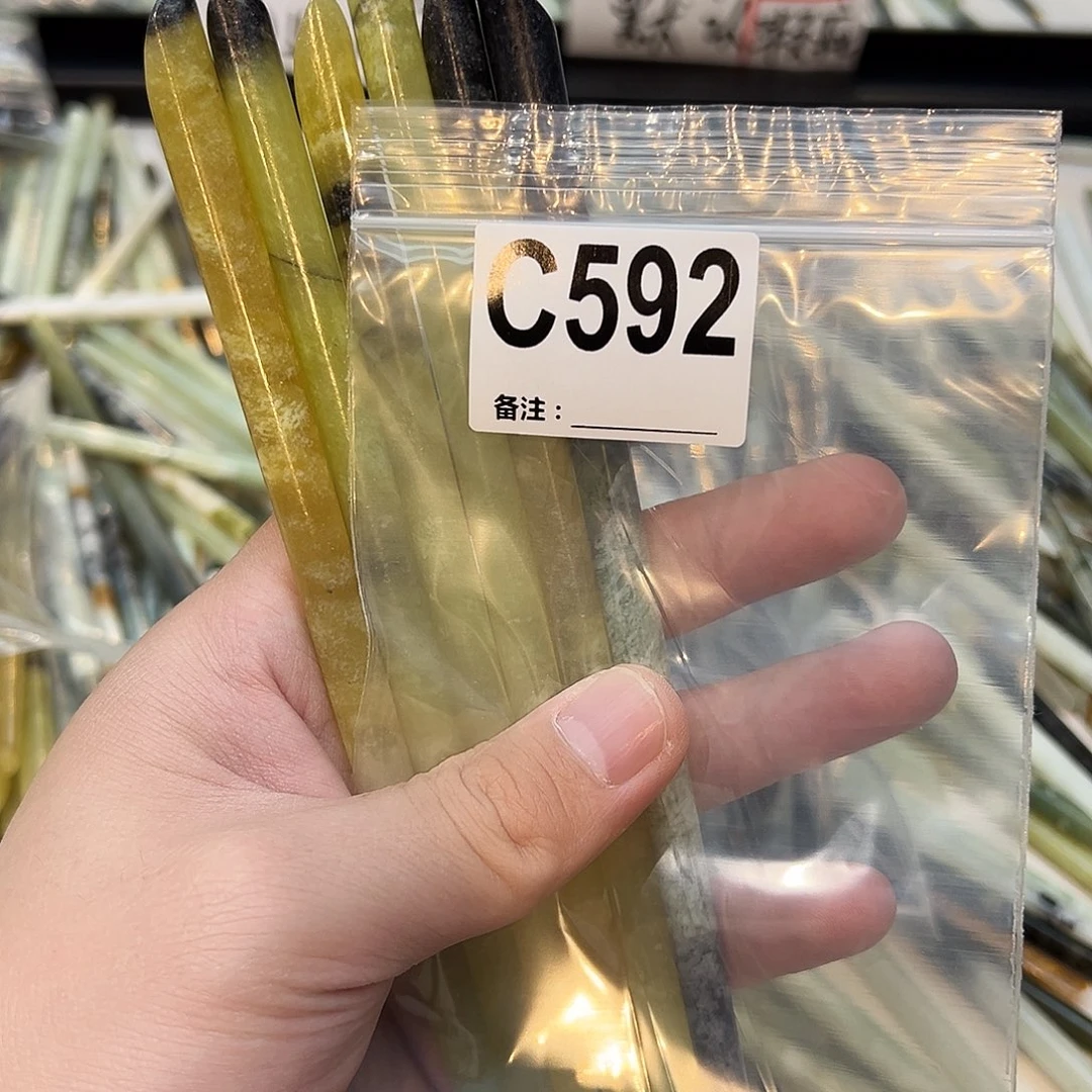 玥***'未镶嵌蛇纹石玉发饰