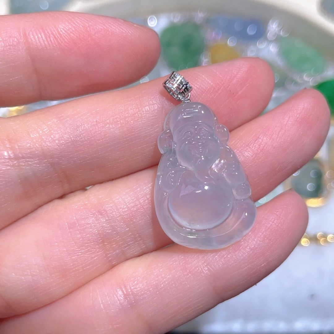 翡翠颈饰18K金镶嵌翡翠