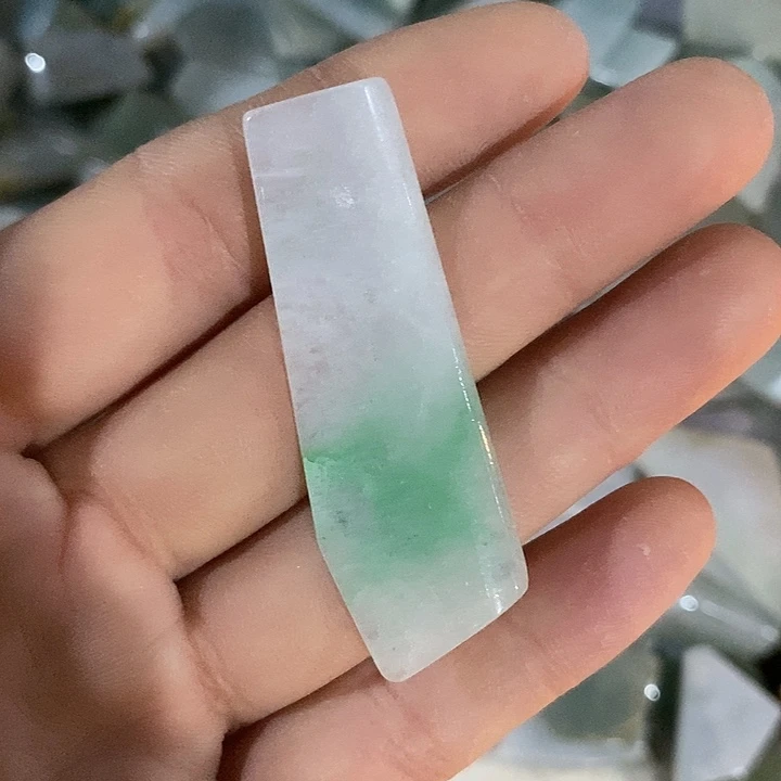 翡翠裸石翡翠毛料