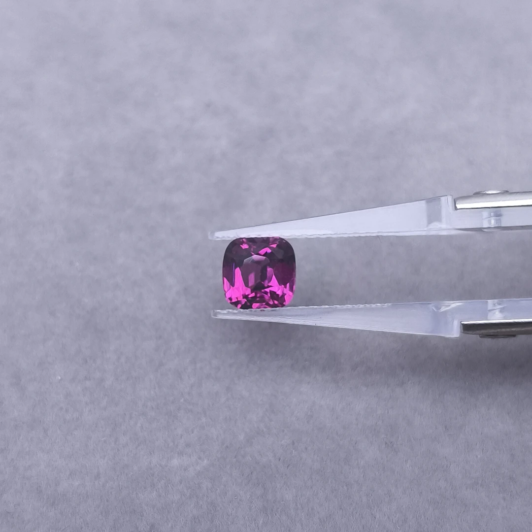 S 石榴石-2.58ct（01016306）0215