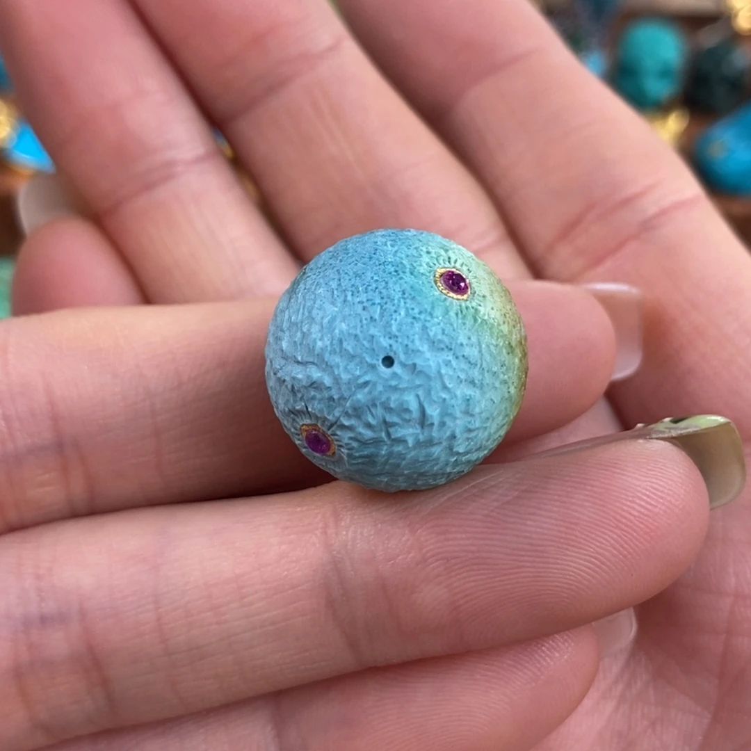 绿松石未镶嵌。星球