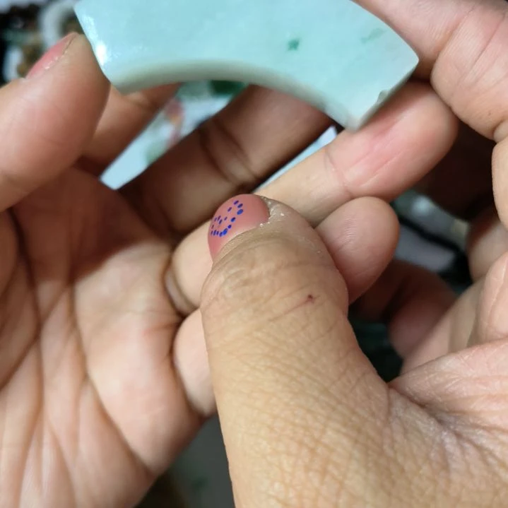 翡翠挂件未镶嵌手牌