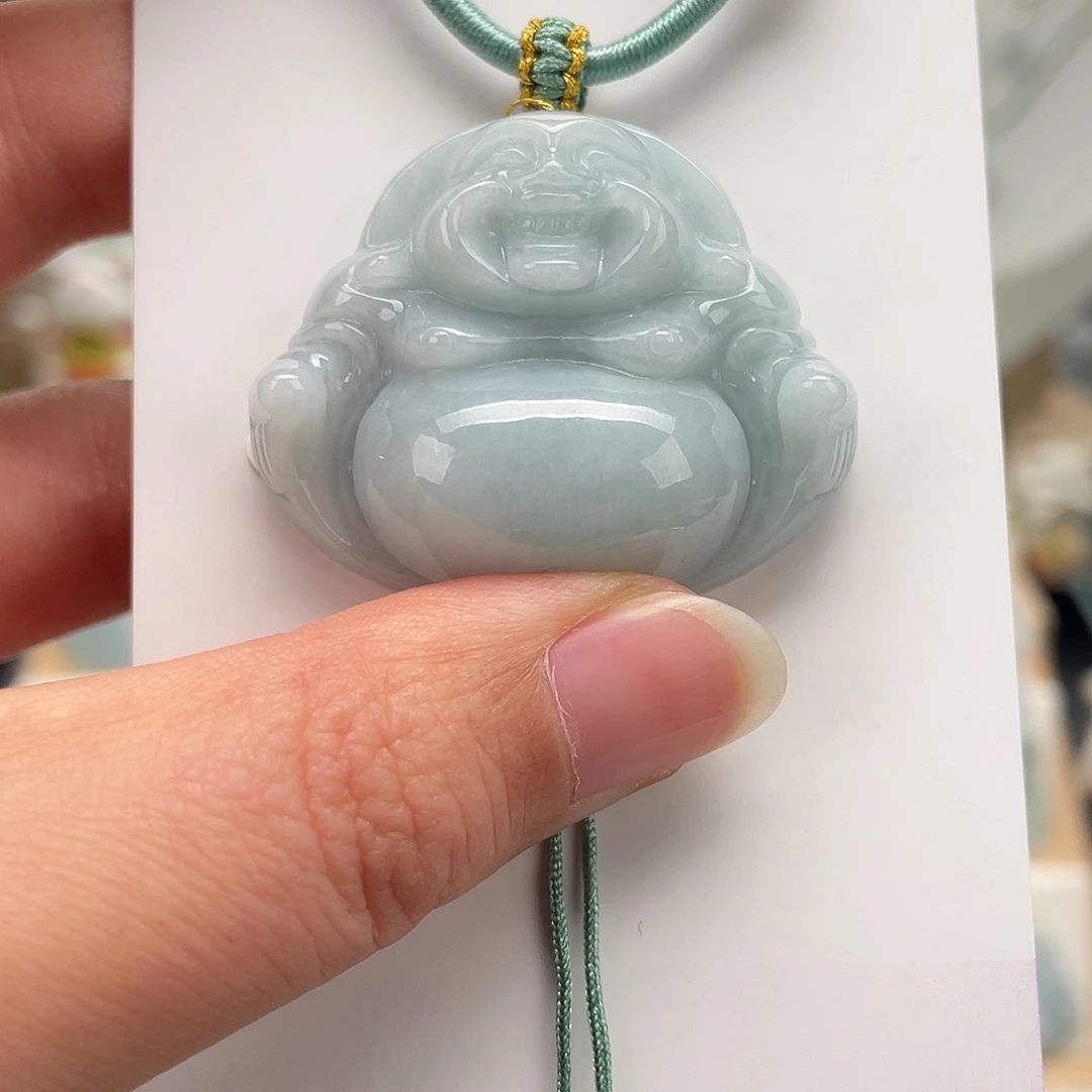 翡翠未镶嵌颈饰佛公