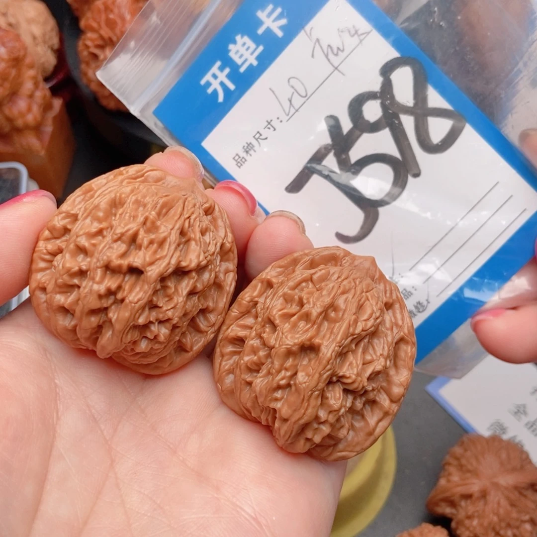 桃核吊坠核桃虎头