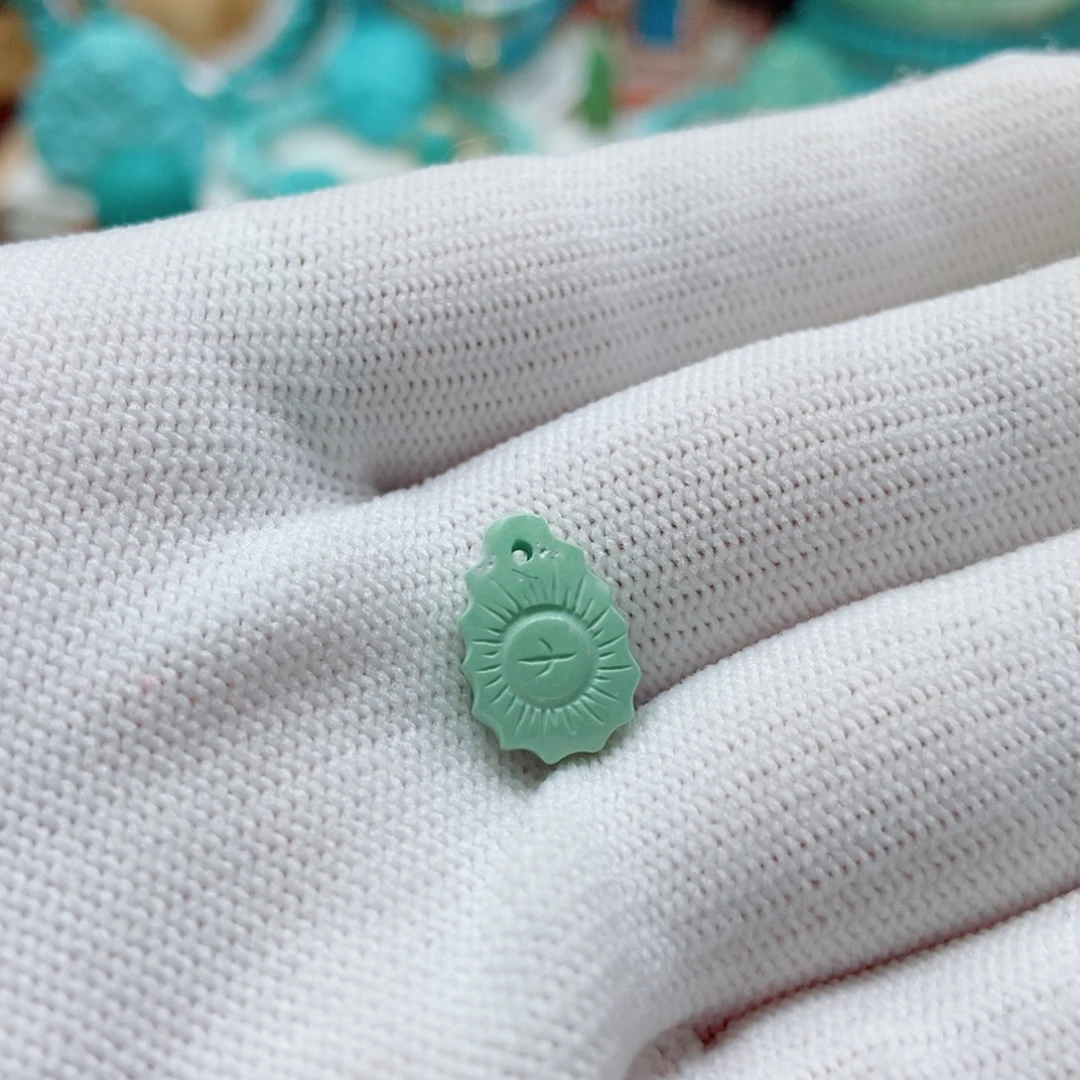 默***未镶嵌绿松石侧挂