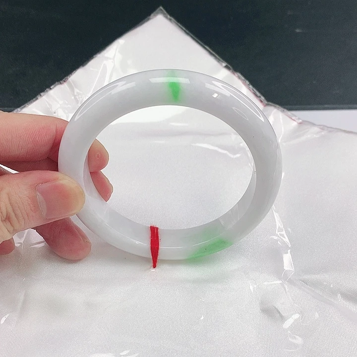 翡翠未镶嵌手镯圈59。40123