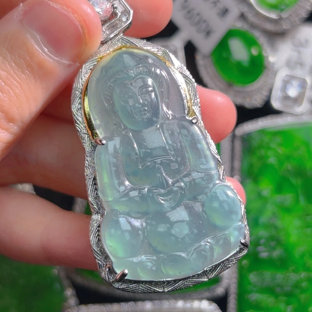 翡翠颈饰未镶嵌观音