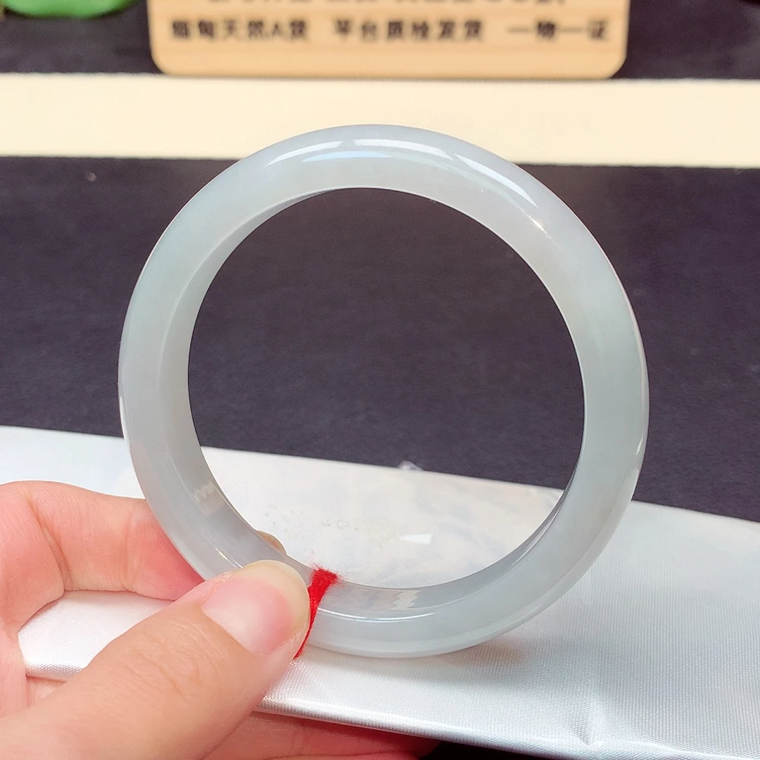 翡翠手镯未镶嵌8004号