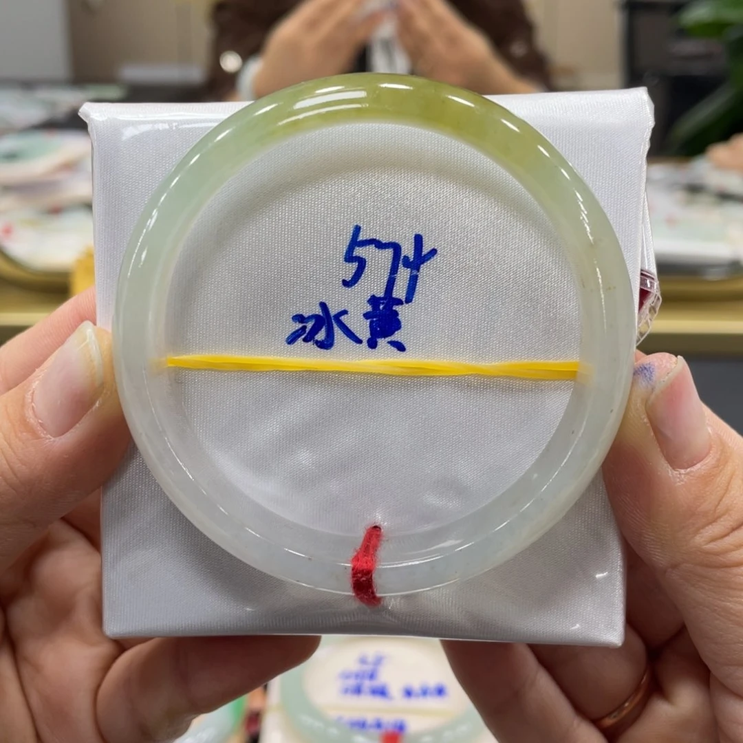 未镶嵌手镯翡翠翡翠