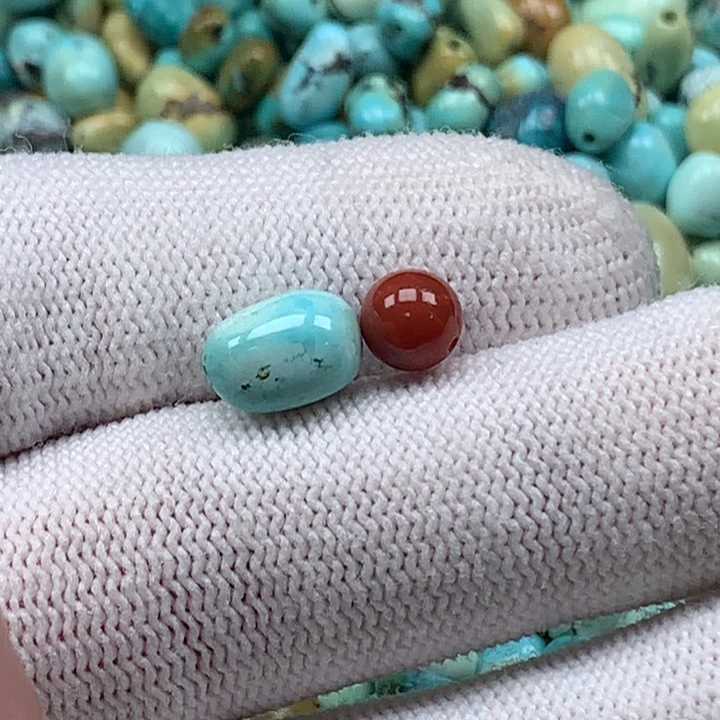 南红玛瑙未镶嵌珠宝奇石