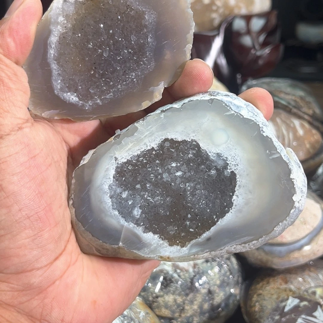 未镶嵌摆件水晶聚宝盆