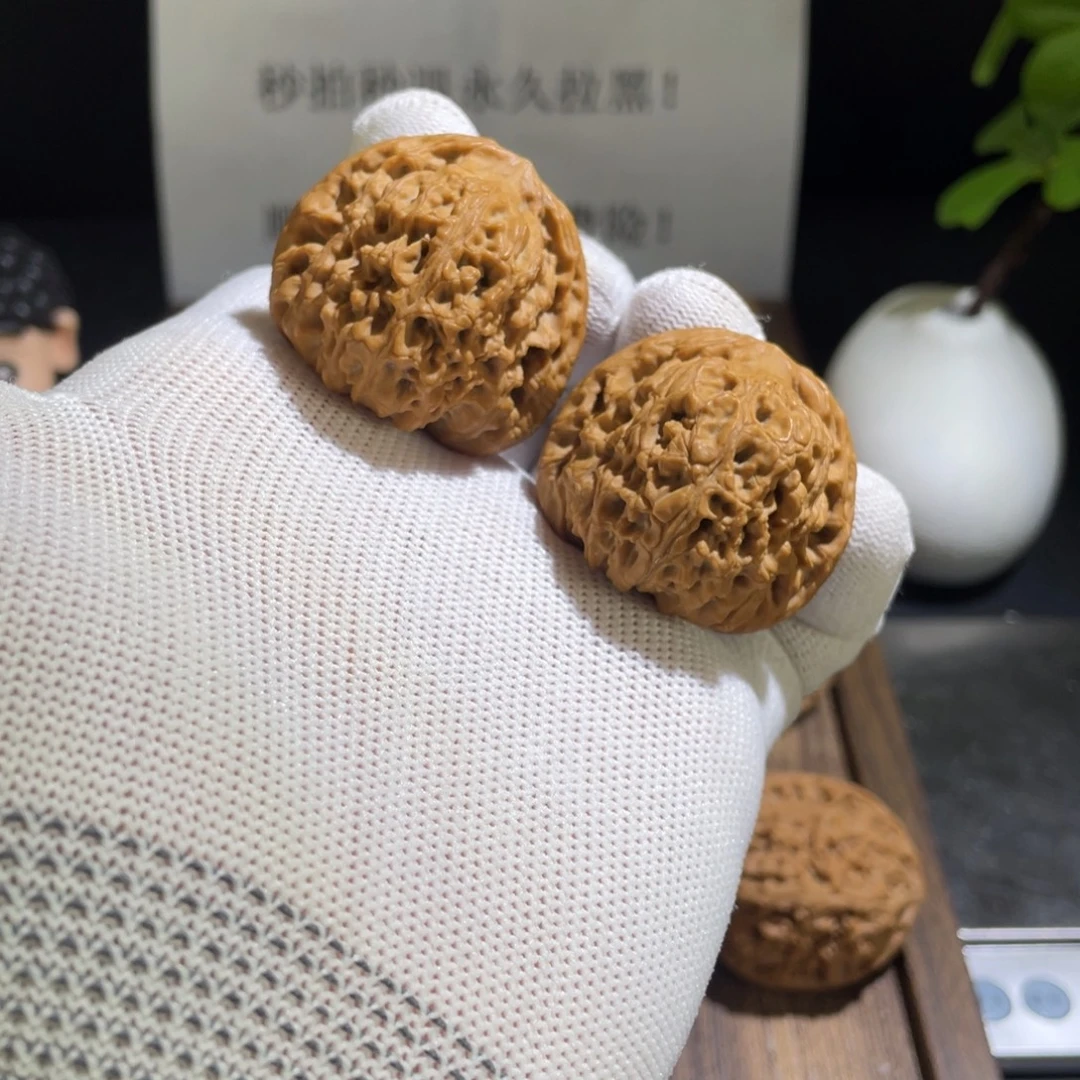 张***宝吊坠文玩核桃核桃