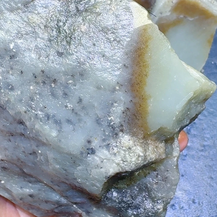 和田玉未镶嵌珠宝半成品