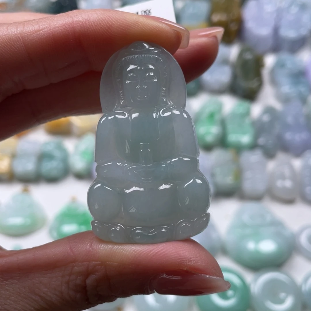 翡翠吊坠(赠链)未镶嵌