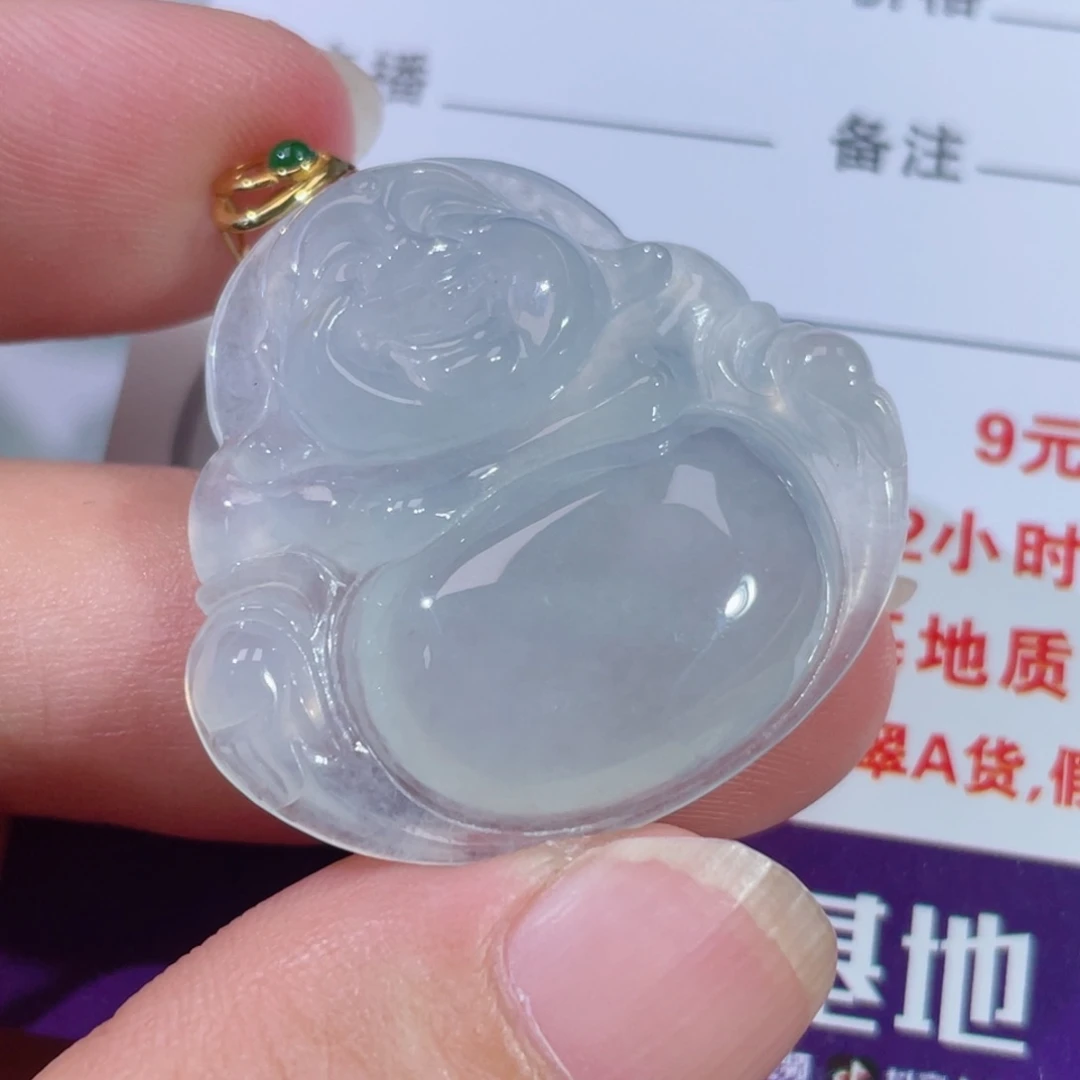 翡翠未镶嵌颈饰佛公