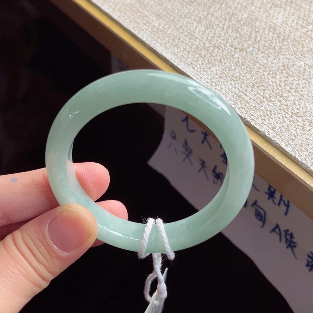 翡翠未镶嵌手镯手镯