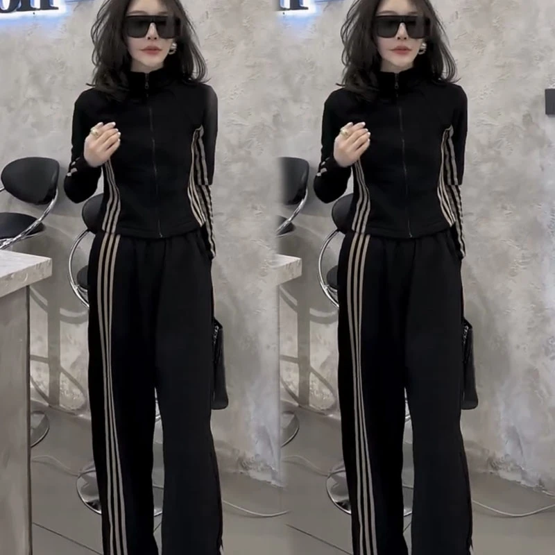 休闲时尚套装女秋冬洋气时髦炸街三道杠立领外套直筒阔腿裤两件套