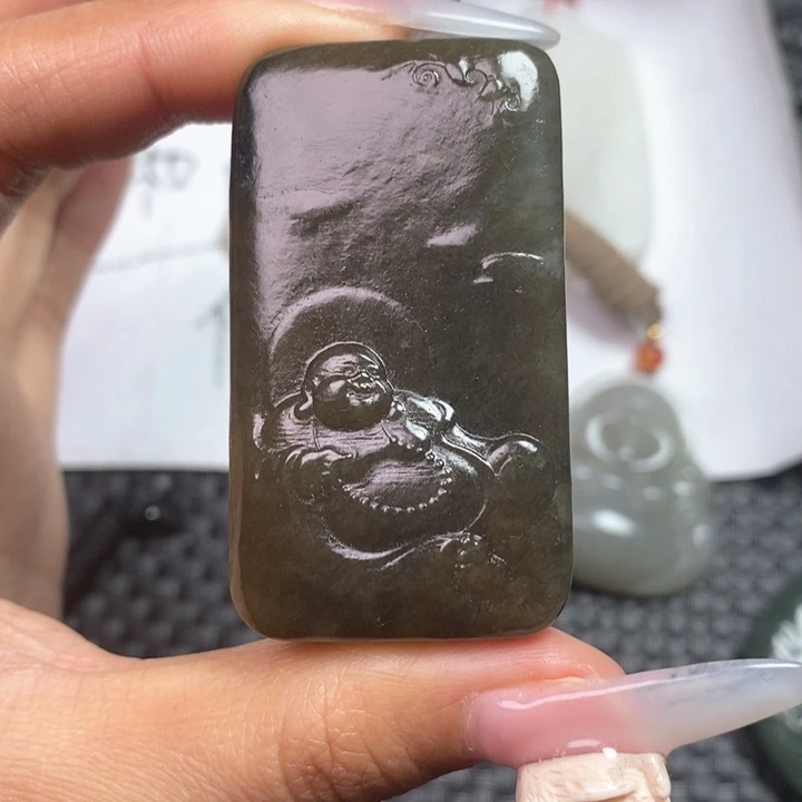 和田玉颈饰未镶嵌夹*