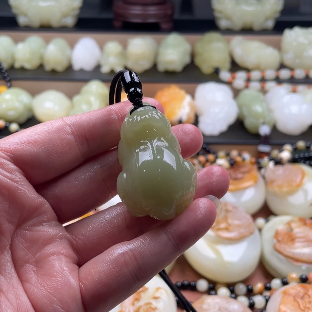 时***转石材天然古青石手把件