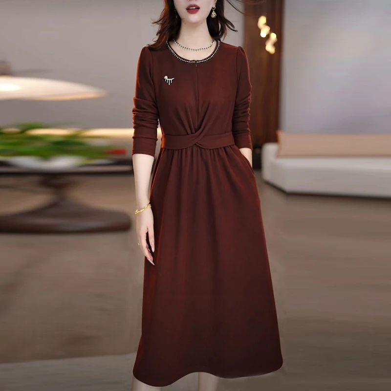 磨毛精纺气质轻奢女装2025秋冬季新款长袖时尚中长款打底连衣裙子