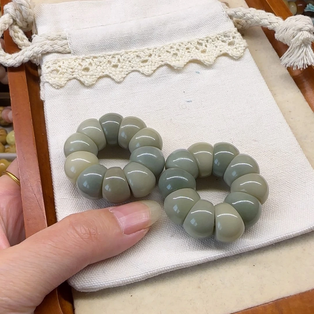 05 绿色蒜瓣太阳花手捻 卡14加