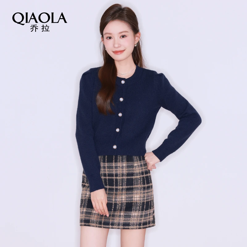QIAOLA/乔拉【微光萤火】秋冬款北极绒毛呢正肩时尚套装预售