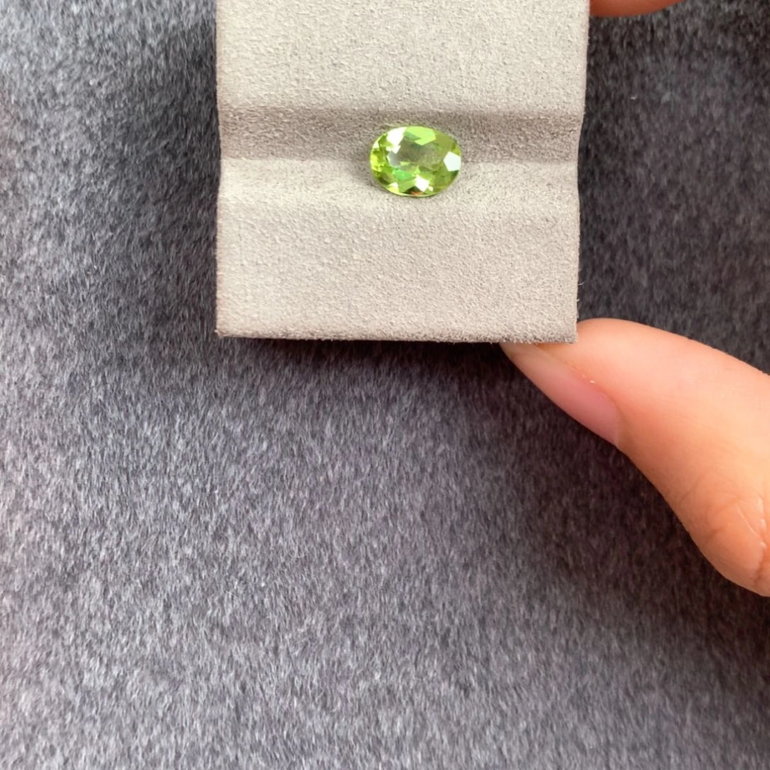 橄榄石裸石未镶嵌橄榄石