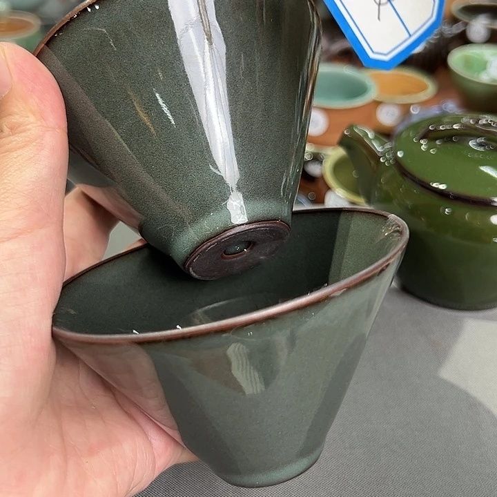 龙泉敬悦青瓷品茗杯微瑕