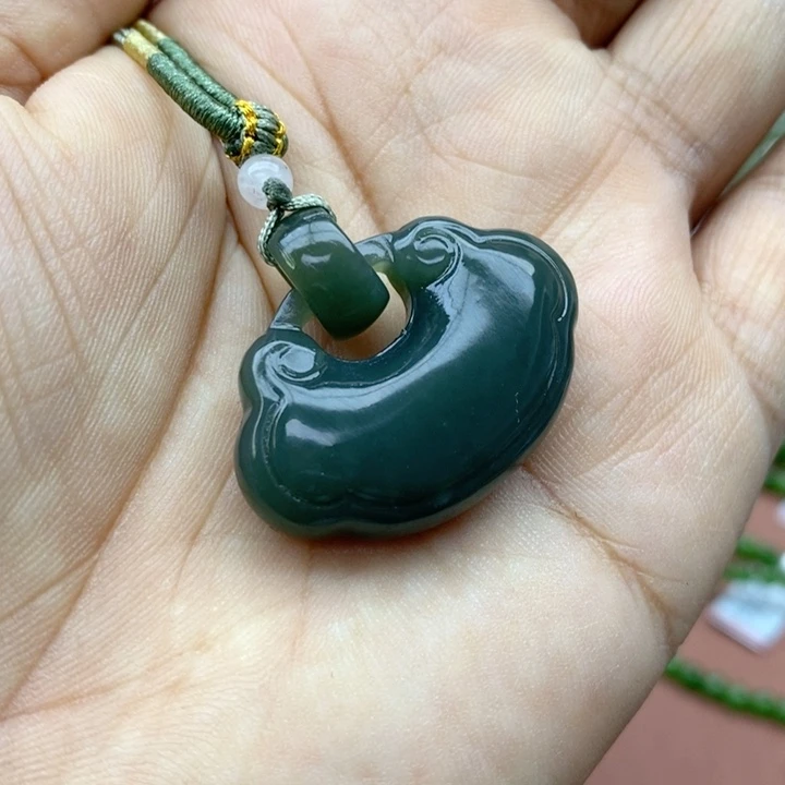 和田玉未镶嵌吊坠(不含链)
