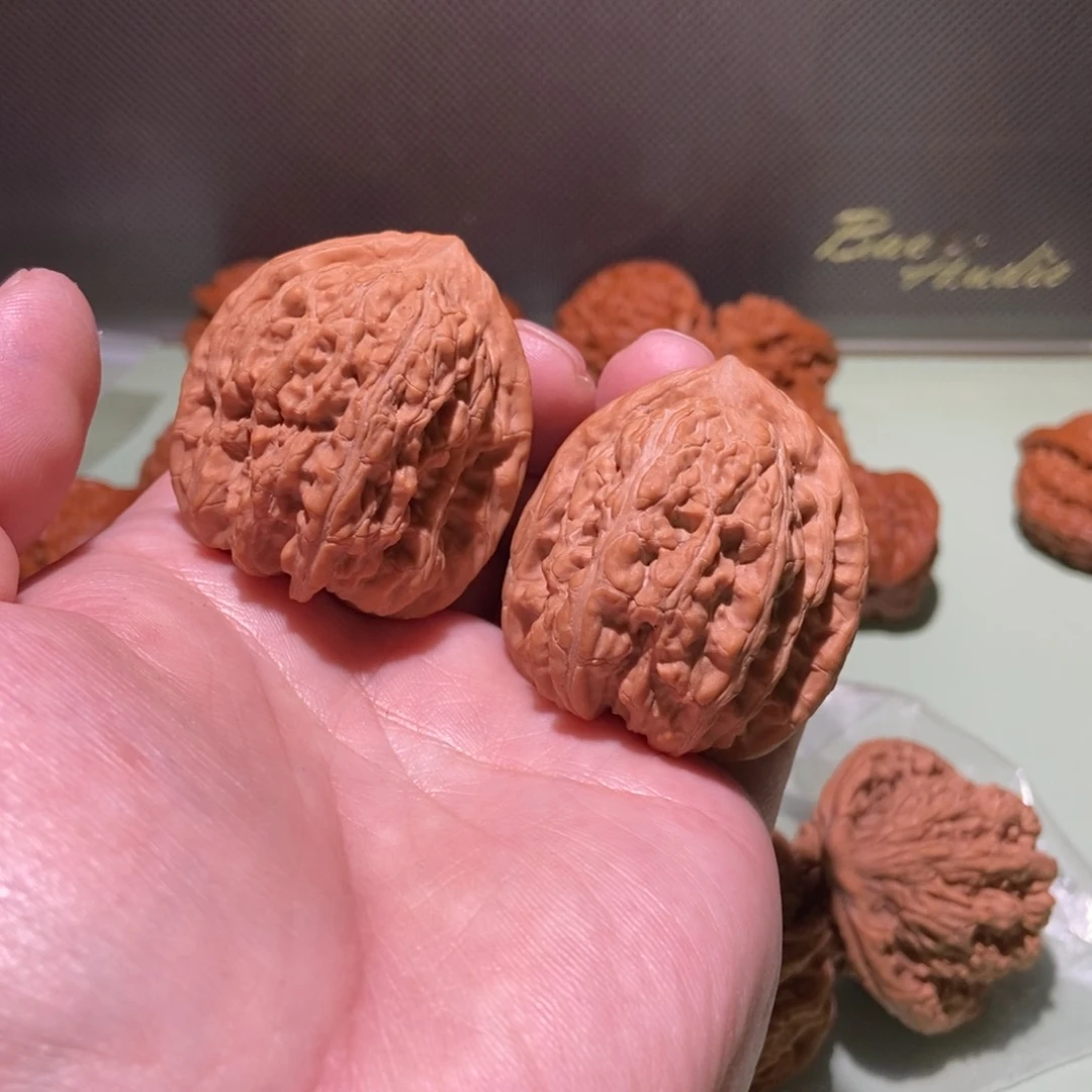 文玩核桃吊坠K**g全品38赤龙鸡心