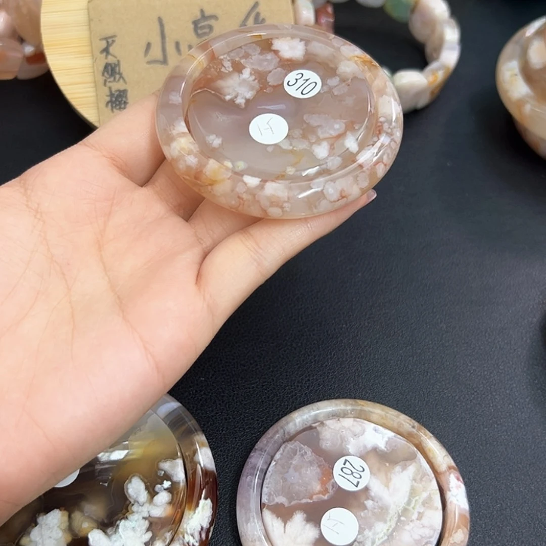 爱***美玛瑙/玉髓手镯未镶嵌51