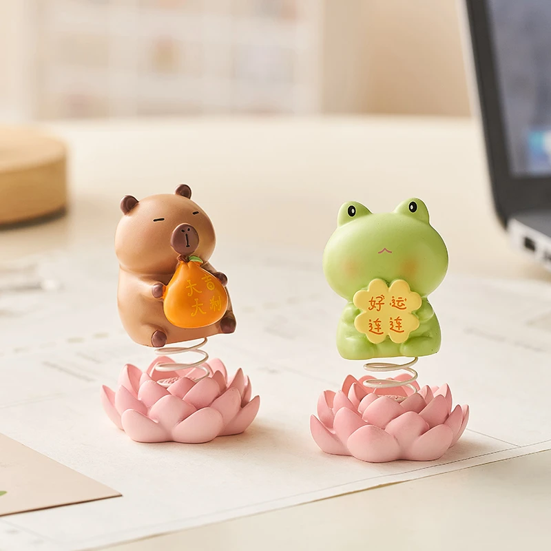 车载青蛙摇头摆件摇摇乐桌面汽车装饰品好运莲莲送女生萌趣小礼物