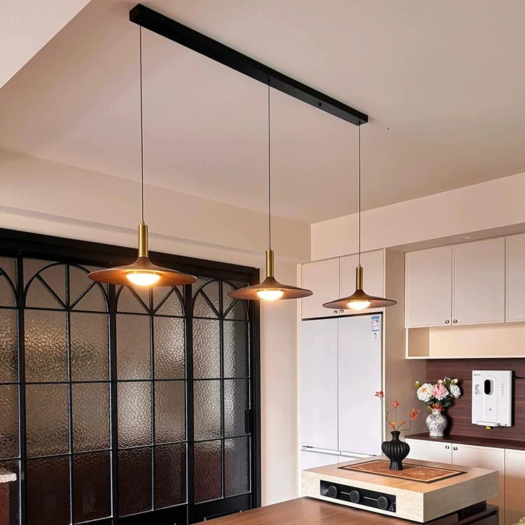 餐厅吊灯日式侘寂风复古胡桃木色飞碟餐厅灯具灯饰2025最新款