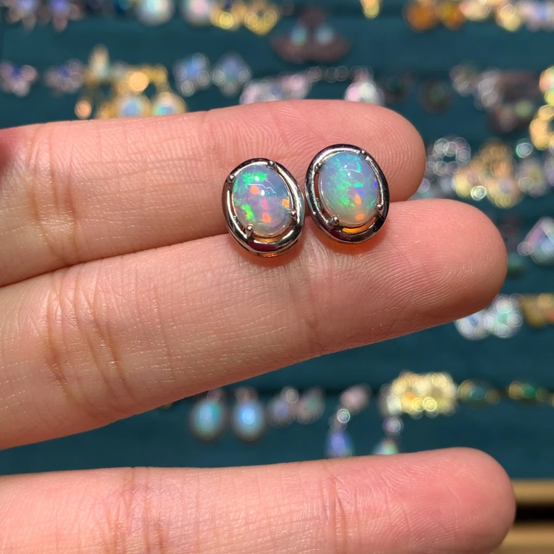 银S925镶嵌欧泊耳钉