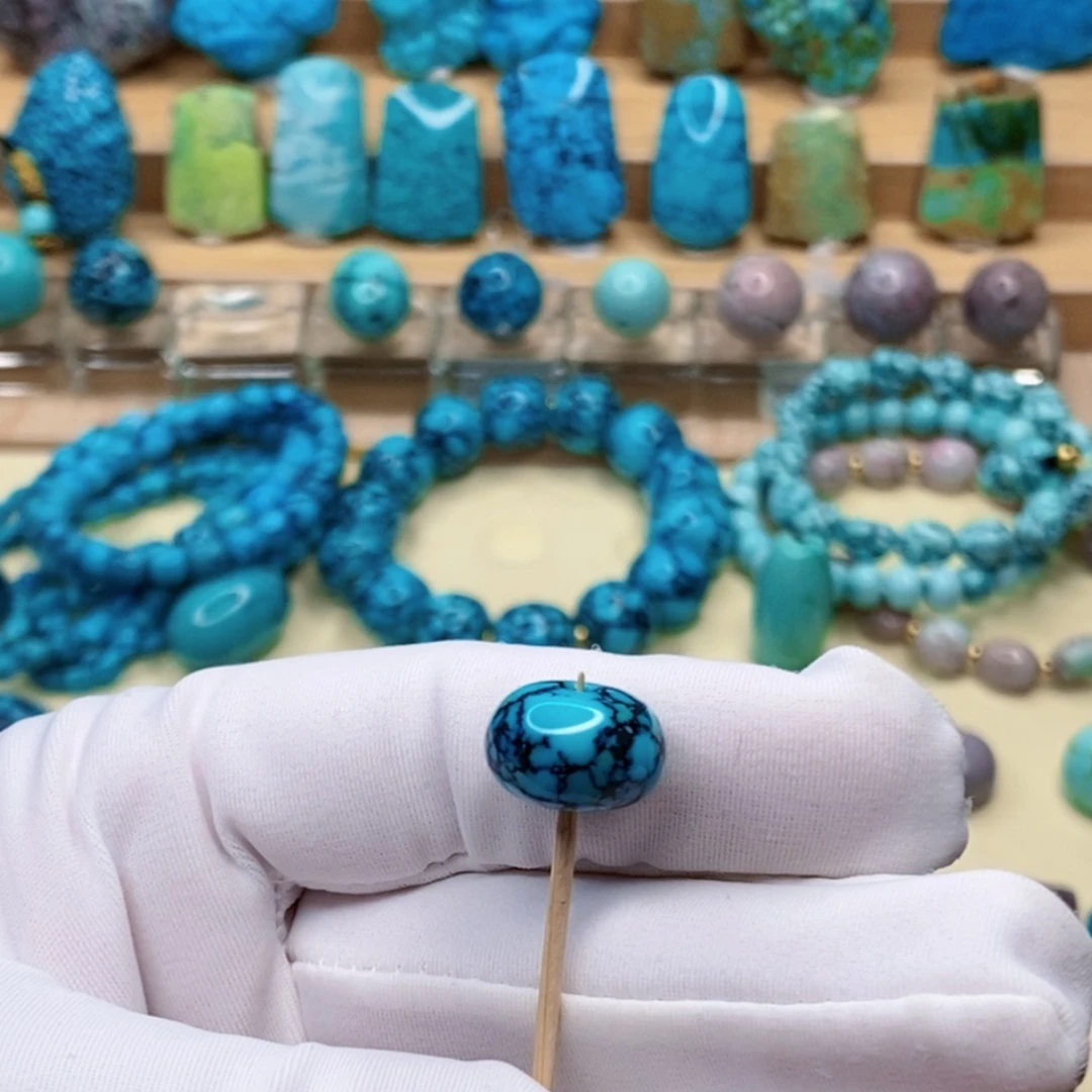 绿松石未镶嵌珠宝奇石