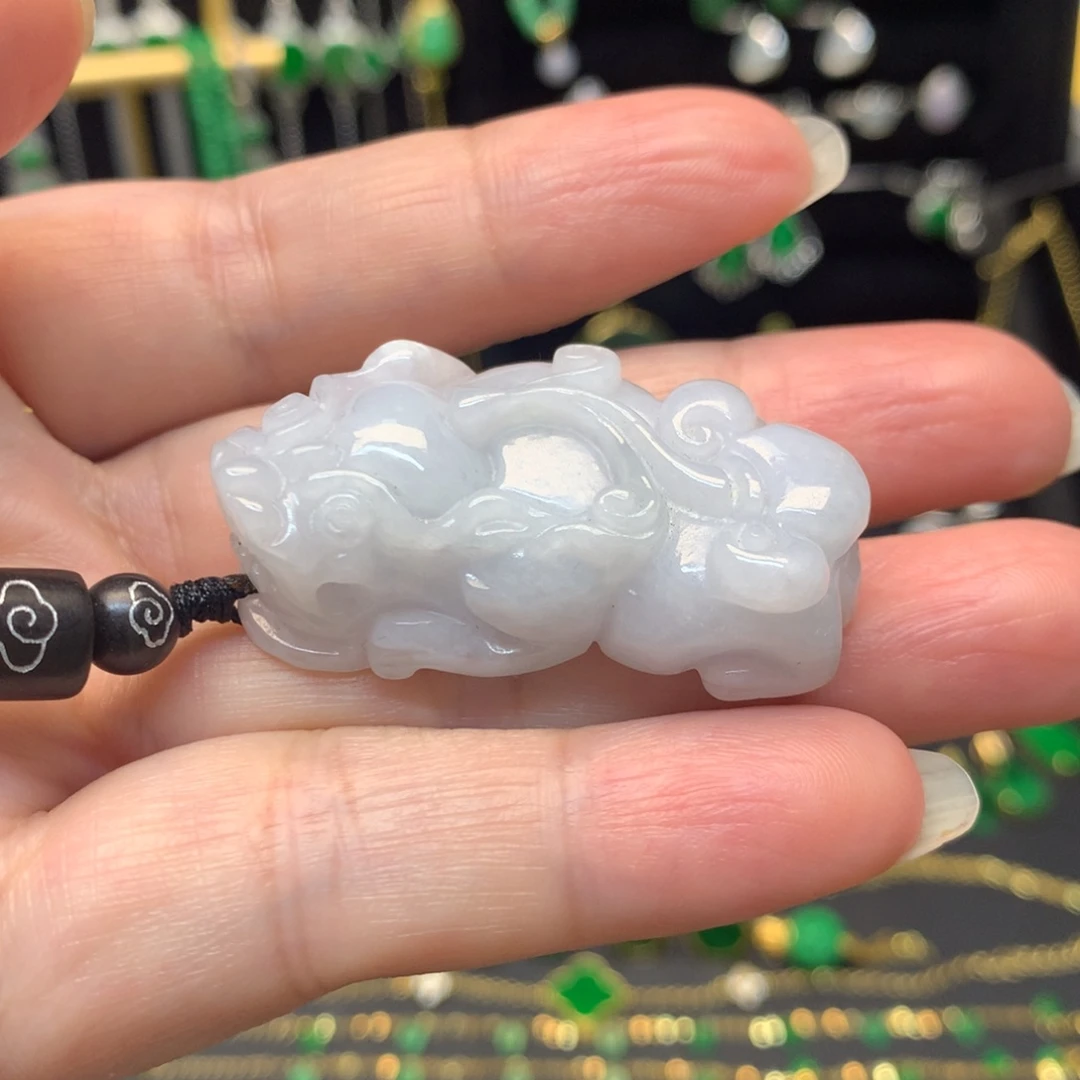 翡翠未镶嵌颈饰有纹裂