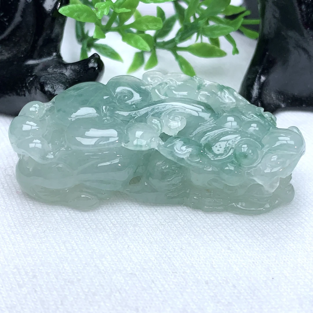 天然缅甸翡翠A货冰润飘花貔貅吊坠挂件尺寸47−22.6−12.6mm