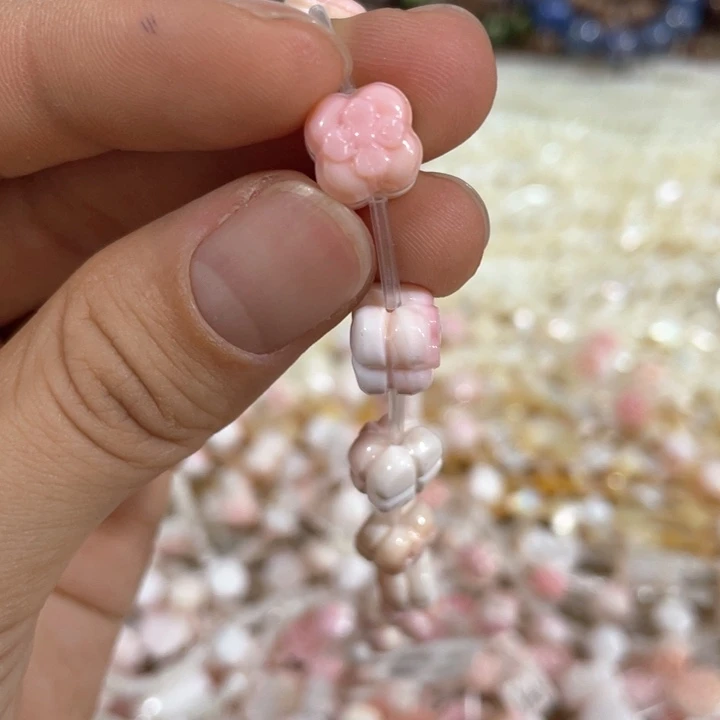 大理石磁石一颗9mm左右女皇贝雕刻四叶花